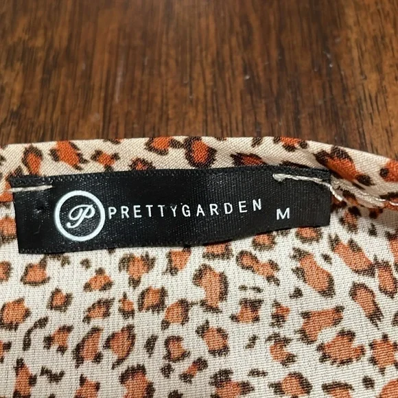 Pretty Garden leop print wrap dress - Picture 6 of 7